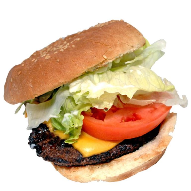 Juicy Cheeseburgers: A Crowd Favorite